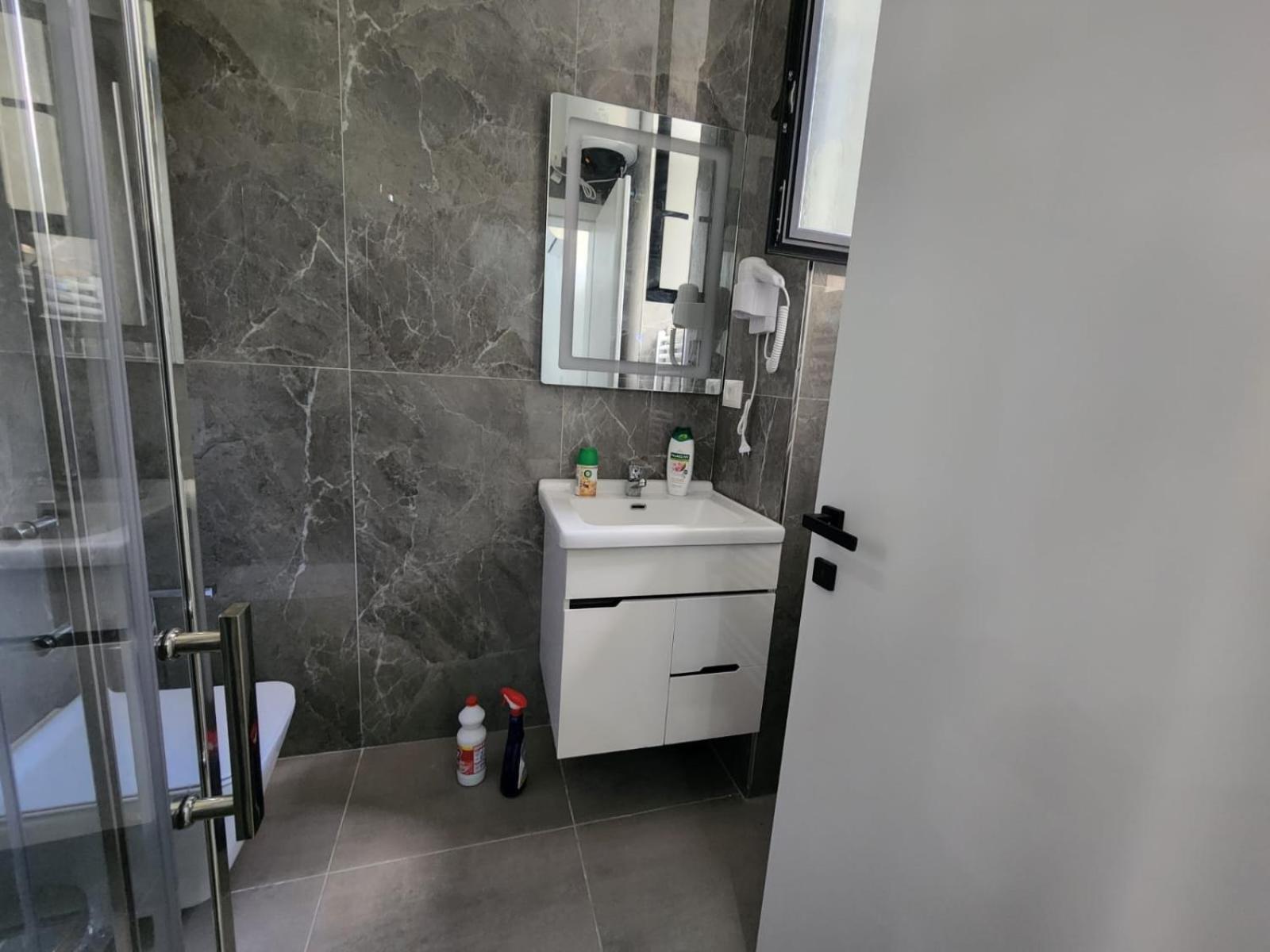 Vila 21 At Blloku Area Τίρανα Εξωτερικό φωτογραφία